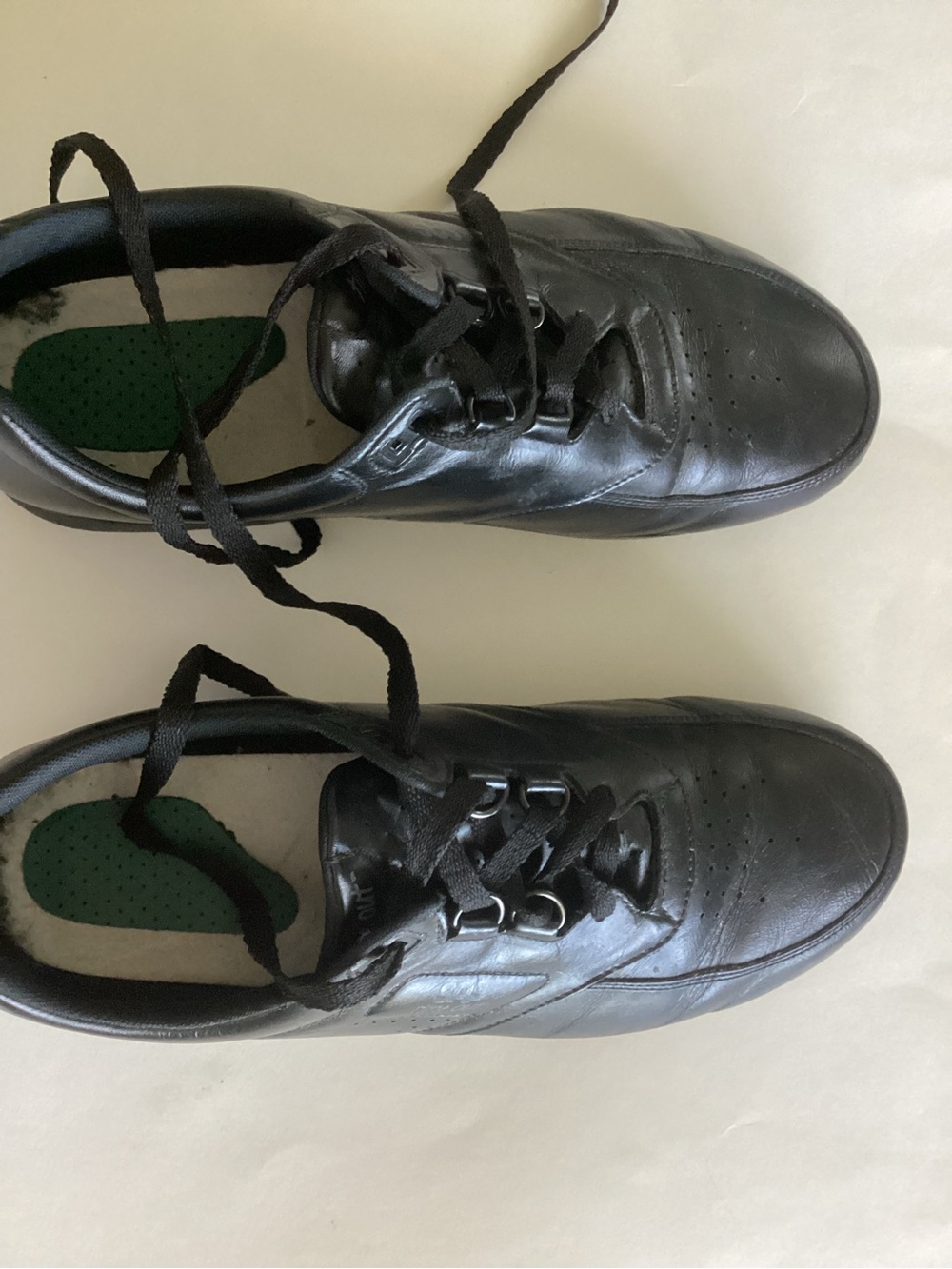 SAS Black Leather Lace-Up Oxfords